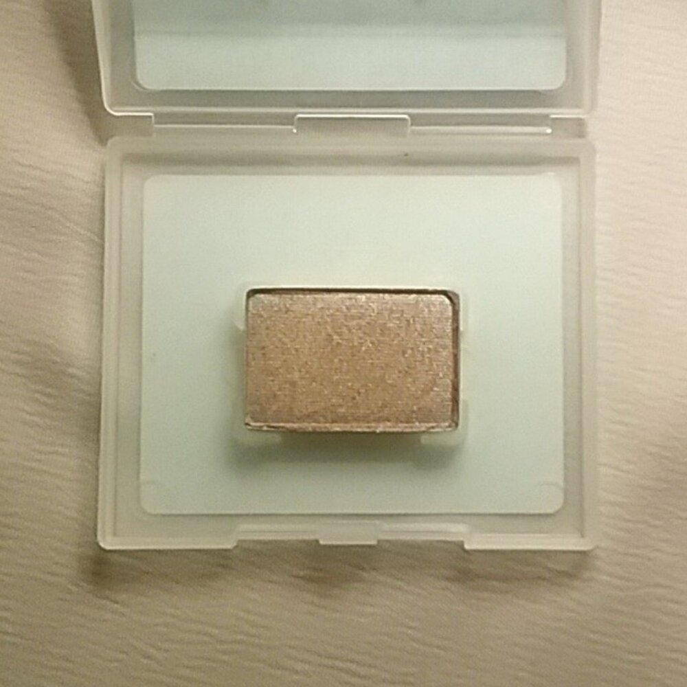 Mary Kay Candlelight Eyeshadow - Picture 3 of 4